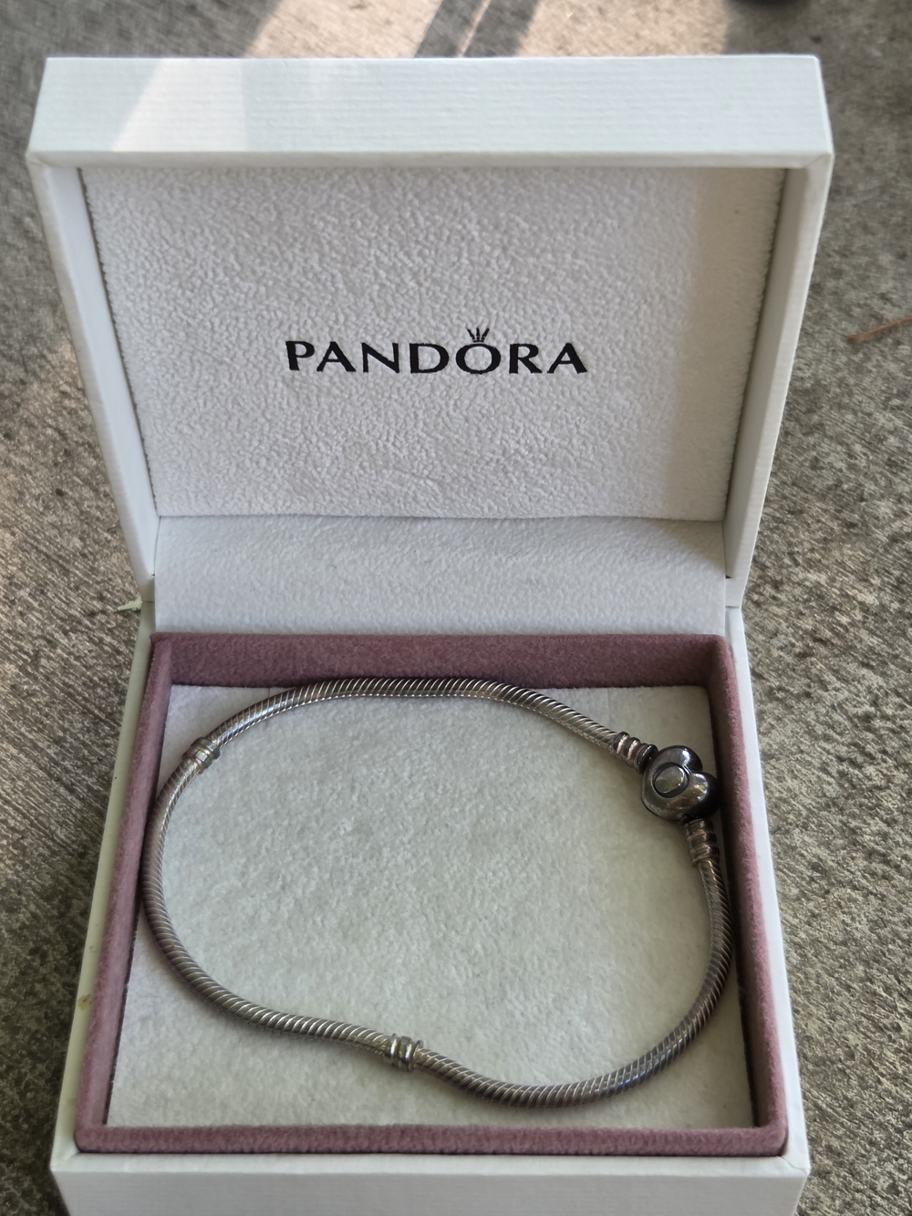 Genuine Pandora Silver ALE Moments Heart Clasp Snake Chain Bracelet W Box 9"